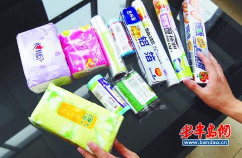家居家纺，顾名思义，就是指用于家庭装饰和床上用品的纺织品。这些产品不仅美观实用，还能提升生活品质。